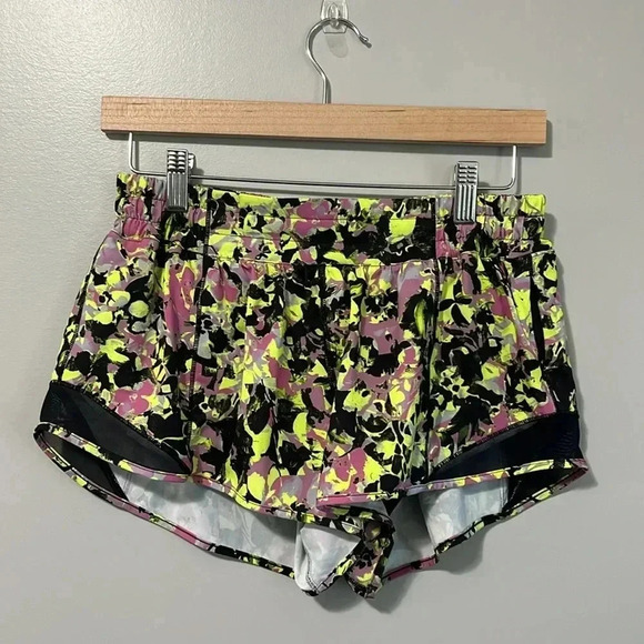Lululemon Hotty Hot High Rise Lined Short Inflected Highlight Yellow Mu… - Picture 11 of 16